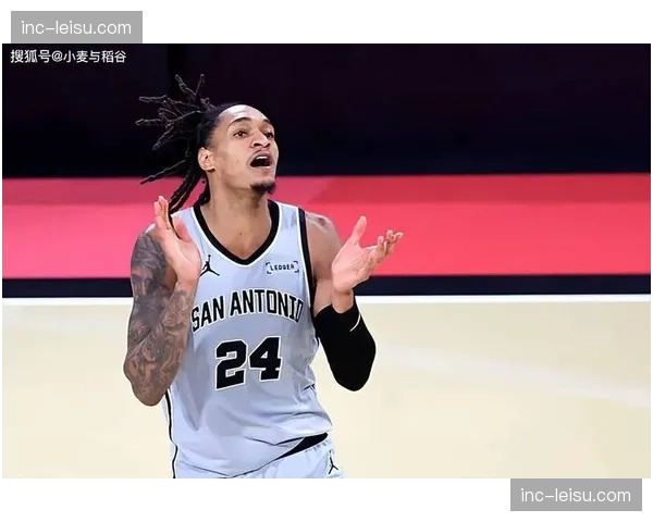 马刺底角三分出手占比33%联盟第一 瓦塞尔尚帕涅外线火力提供空间支持